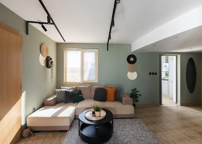 Promenade Rooftop Flat *